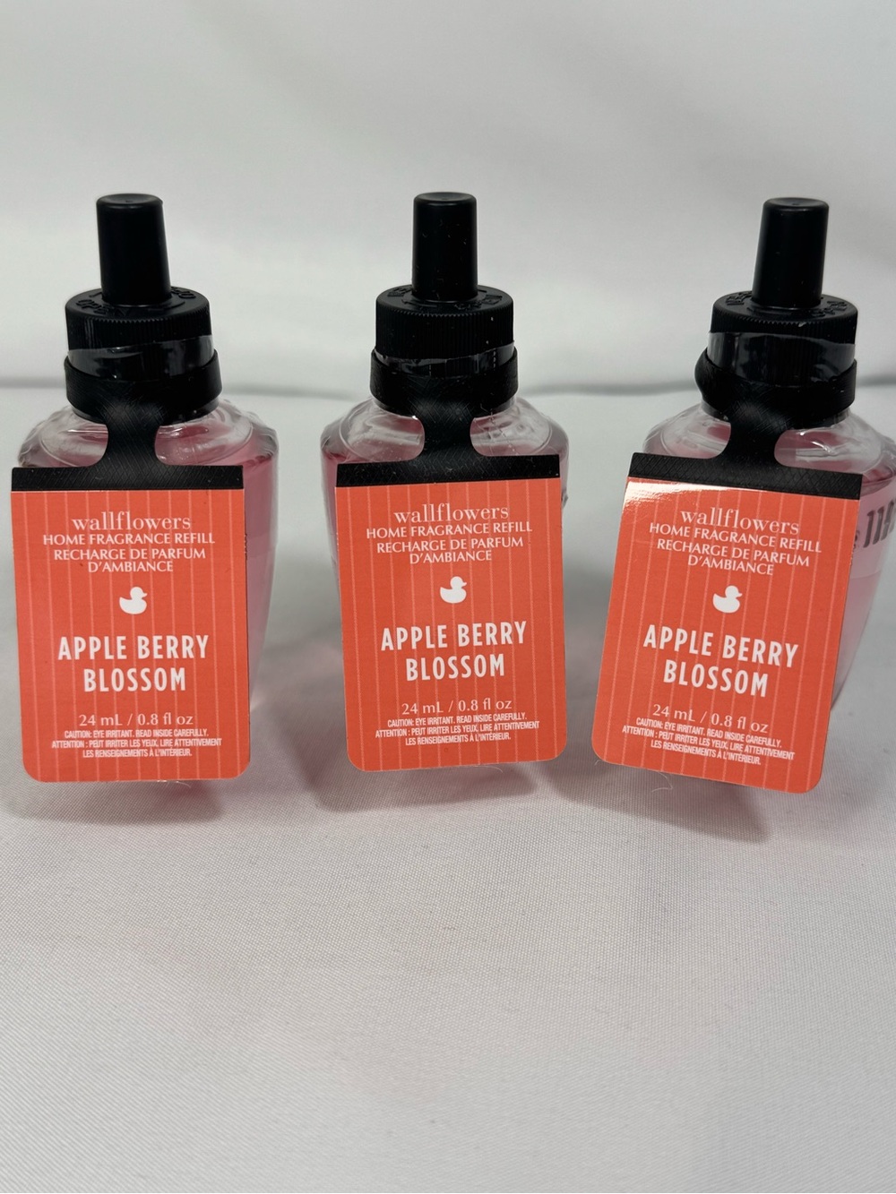 Bath & Body Works Apple Berry Blossom Wallflowers Refill - Coral Pink